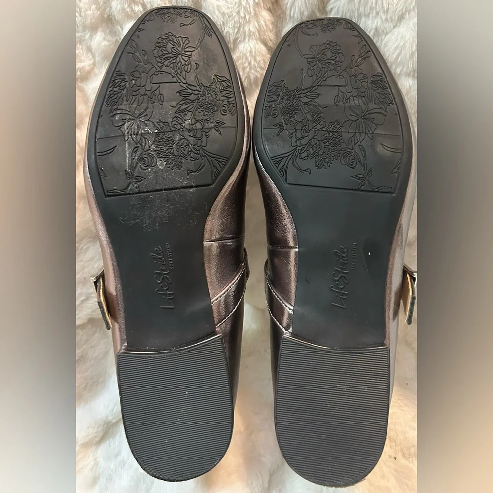 Life Stride Metallic Pewter buckle strap Mary Jane flat women’s size 7M - Picture 12 of 13